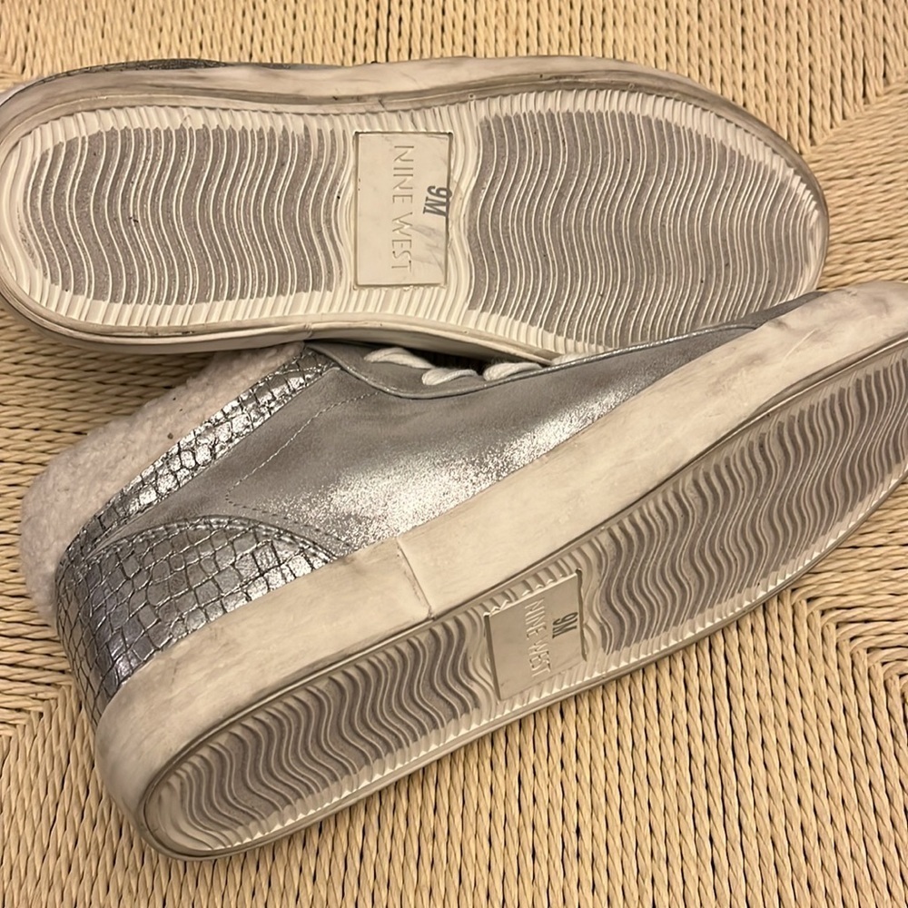 Nine West Stunnah 3 Women's High-Top Sneakers
by Nine West - Picture 8 of 8
